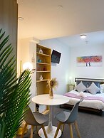 Modern studios Close to Hyde Park