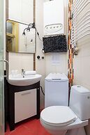 Apartment Near Old Town by Renters