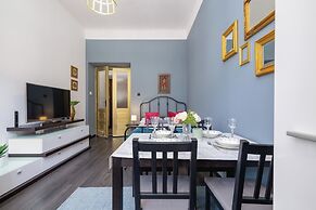 Apartment Near Old Town by Renters