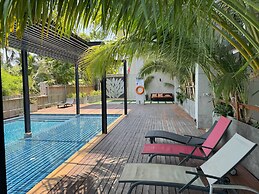 Studio with washer and WiFi in Rawai