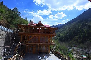 Tirthan Village Resort