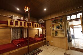 Tirthan Village Resort