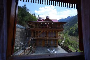 Tirthan Village Resort