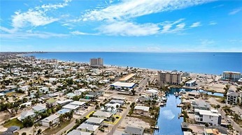 Good Times in Fort Myers Beach