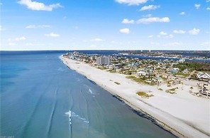 Fun in the Sun 1 in Fort Myers Beach