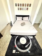 Hiphop 1br W Yard Space Near Mall & Beaches