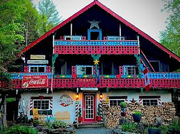 Grunberg Haus Inn & Cabins