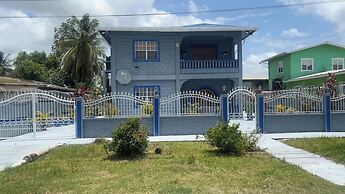 Lania Cottage
