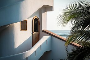 El MURO MAJAHUA RETREAT CENTER