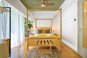 Luxurious & Stylish Kolonaki Haven