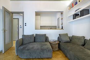 Luxurious & Stylish Kolonaki Haven