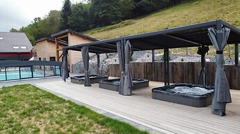 La Ferme de Rochesson Piscine & Jacuzzi