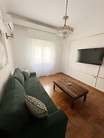 Check Point - Acropolis Retro