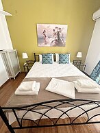 Check Point - Acropolis Retro