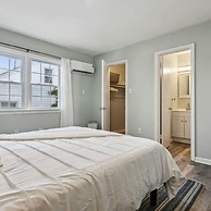 Seaside Sanctuary 4 Walk to Beach Cozy 1 1