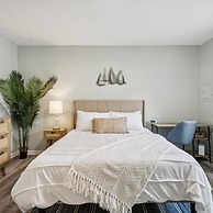 Seaside Sanctuary 10 Nurses Haven Next to Beach