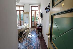 Onlyrooms III - Super Central & Nightlife