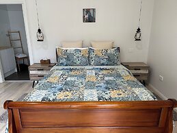 Blueberry Hills on Comleroy