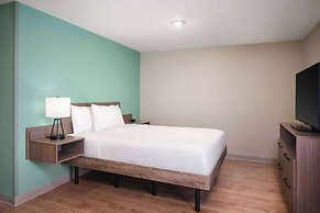 ECHO Suites Extended Stay by Wyndham Dallas Plano/Frisco