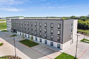 ECHO Suites Extended Stay by Wyndham Dallas Plano/Frisco