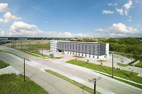 ECHO Suites Extended Stay by Wyndham Dallas Plano/Frisco