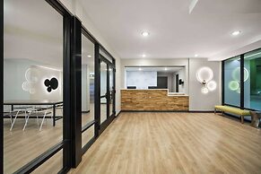 ECHO Suites Extended Stay by Wyndham Dallas Plano/Frisco