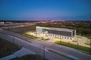 ECHO Suites Extended Stay by Wyndham Dallas Plano/Frisco