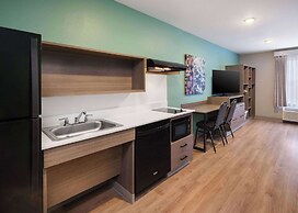 ECHO Suites Extended Stay by Wyndham Dallas Plano/Frisco