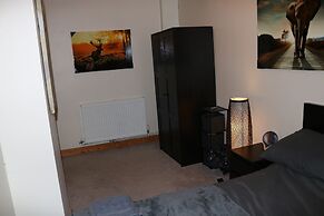 Stunning 4-bed House in Birmingham