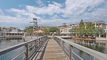 Spacious 3b/3b, Sleeps 6, Lakeview, Beach Access!