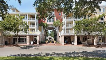 Spacious 3b/3b, Sleeps 6, Lakeview, Beach Access!