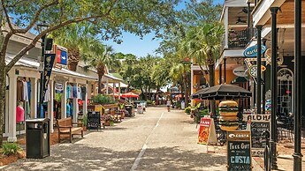 Spacious 3b/3b, Sleeps 6, Lakeview, Beach Access!