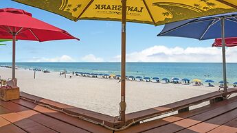 Spacious 3b/3b, Sleeps 6, Lakeview, Beach Access!