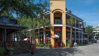 Spacious 3b/3b, Sleeps 6, Lakeview, Beach Access!