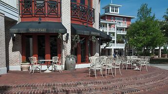 Spacious 3b/3b, Sleeps 6, Lakeview, Beach Access!