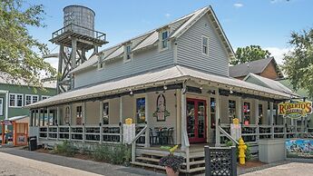 Spacious 3b/3b, Sleeps 6, Lakeview, Beach Access!