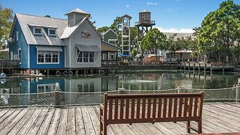 Spacious 3b/3b, Sleeps 6, Lakeview, Beach Access!