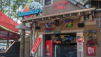 Spacious 3b/3b, Sleeps 6, Lakeview, Beach Access!