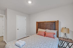 Cozy Luray Townhome Getaway 3 Bedroom Townhouse by RedAwning