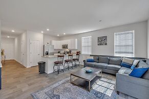 Cozy Luray Townhome Getaway 3 Bedroom Townhouse by RedAwning