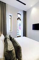 OLD TOWN SNAIL Design Apartments