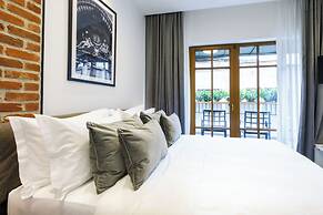 OLD TOWN SNAIL Design Apartments