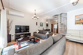 The Master Seaside Duplex