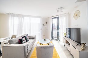 Priestley House Apartment - City Retreat