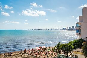 Seaview Charm Studio
