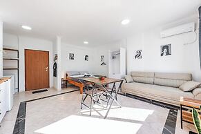 Seaview Charm Studio