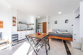 Seaview Charm Studio