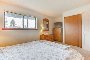 Fraser Mountain Retreat w/ Resort Amenities!