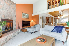 Fraser Mountain Retreat w/ Resort Amenities!