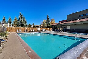 Fraser Mountain Retreat w/ Resort Amenities!